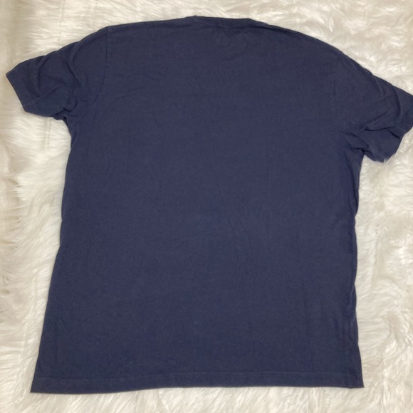 IZOD Men's Blue T-shirt with Floral & Surf Boards Print "BlueCrest Surf Shack" - Picture 4 of 4